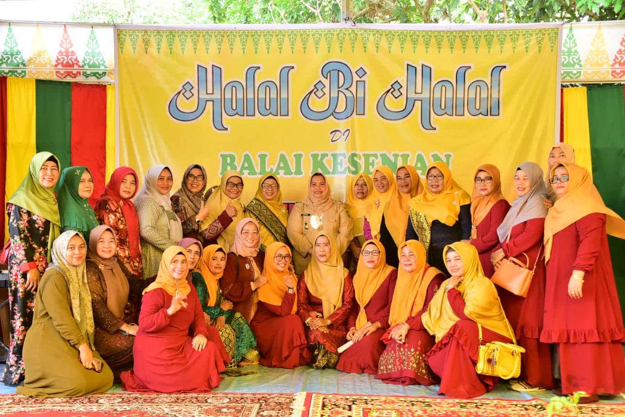 Bupati Bengkalis, Kasmarni Hadiri Halal BI Halal Kelompok Seni Anak Negeri